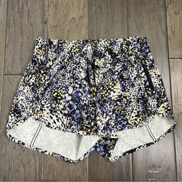 Lululemon Tracker Short V *4" Floral Metropolis Multi - Picture 2 of 8